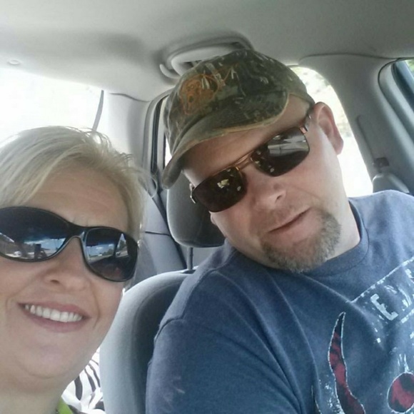 Meet your Posher, Brenda - Picture 4 of 4